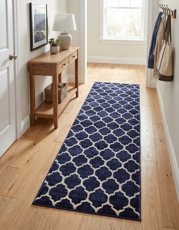 2' x 6' Lattice Runner Rug