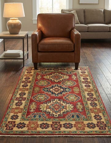 2' 7 x 4' 2 Hand Knotted Kazak Rug