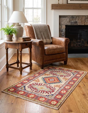 2' 7 x 4' Hand Knotted Kazak Rug