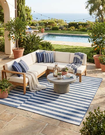 10' x 10' Easy-Clean Ribbon Indoor / Outdoor Square Rug