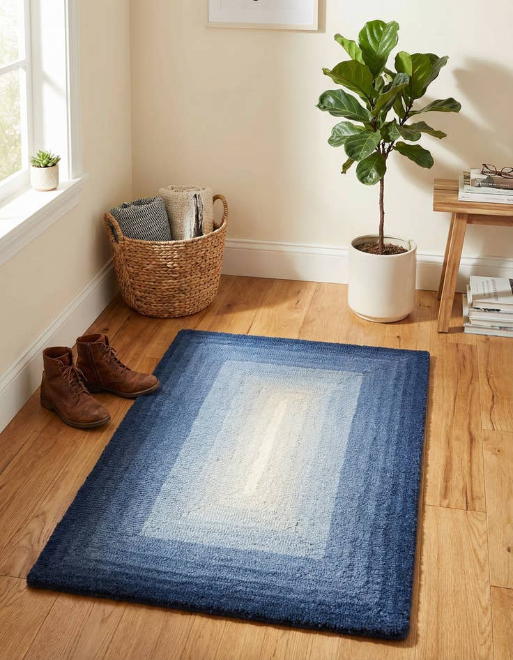 Detail image of 2' x 3' 1 Ombre Wool Rug