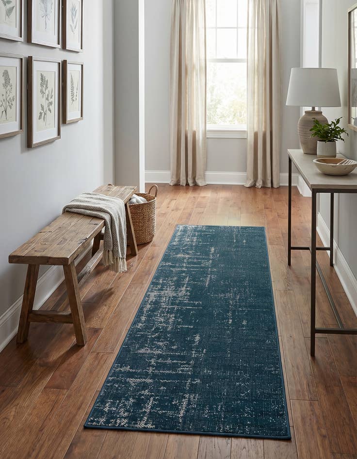 Detail image of 2' x 6' Valencia Runner Rug