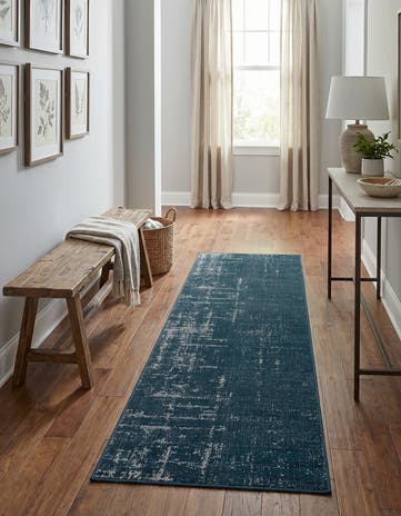 2' x 6' Valencia Runner Rug