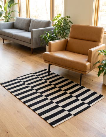 3' 4 x 4' 9 Hand Woven Kilim Modern Wool Rug
