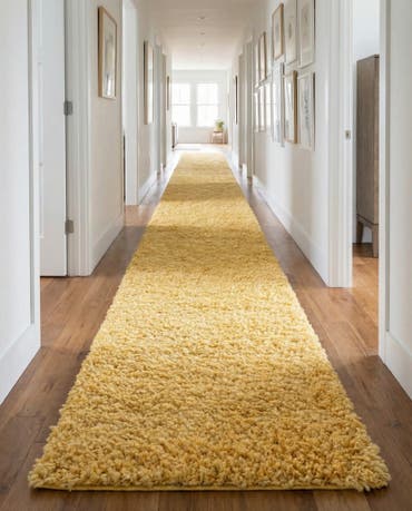  2' 7 x 16' 5 Zermatt Shag Runner Rug