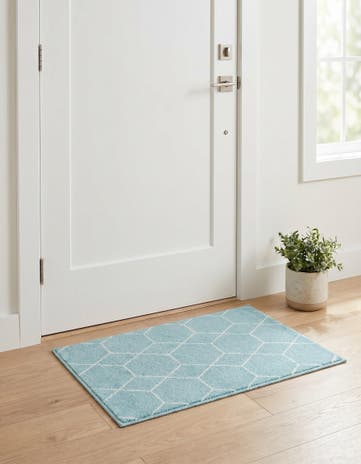 2' x 3' Lattice Frieze Rug