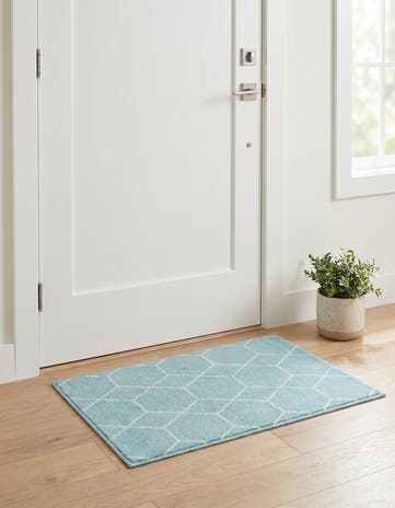 2' x 3' Lattice Frieze Rug