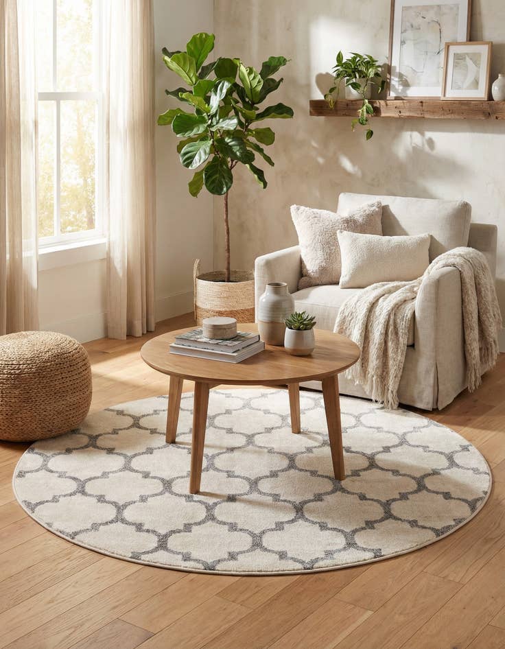 Detail image of 6' x 6' Lattice Round Rug