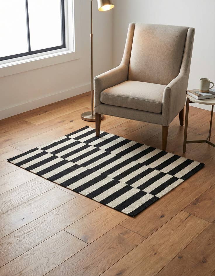 Detail image of 3' 3 x 5' Hand Woven Kilim Modern Wool Rug