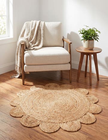 Natural Hand Woven Scallop Braided Jute Round Rug