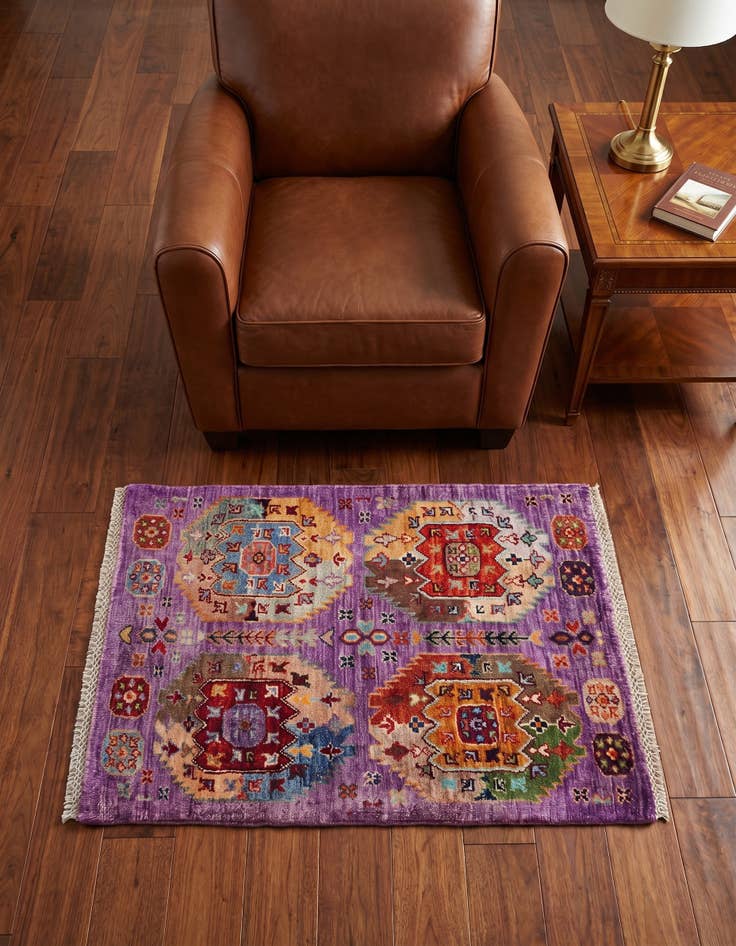 Detail image of 2' x 3' 2 Hand Knotted Ariana Ziegler Rug