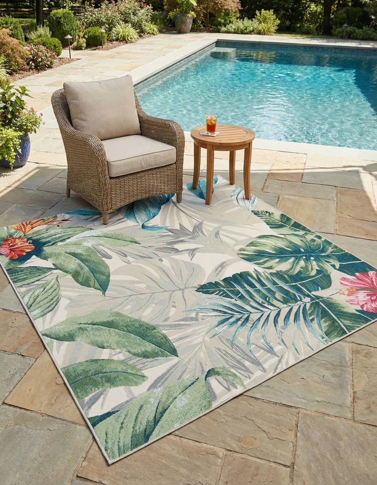 Detail image of 6' x 6' Washable Botanical Indoor / Outdoor Square Rug