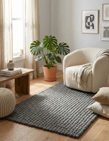 3' 3 x 5' 3 Felt Ball Wool Rug