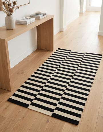 3' 1 x 5' 9 Hand Woven Kilim Modern Wool Rug