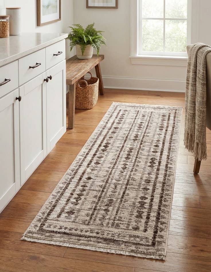 Detail image of 2' x 6' 3 Grand Tradition Runner Rug