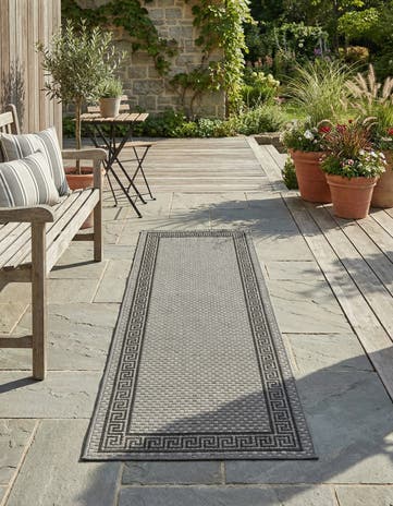 2' x 6' Easy-Clean Border Indoor / Outdoor Runner Rug
