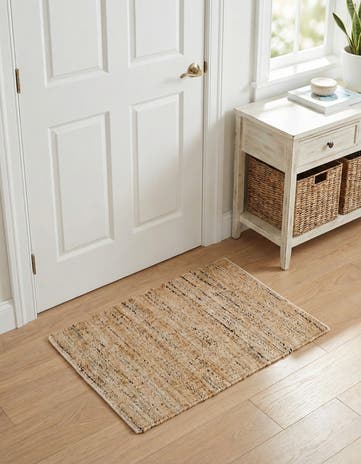 2' 2 x 3' 1 Hand Woven Palm Beach Jute Rug