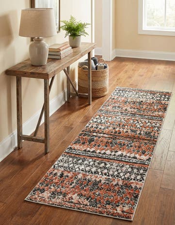 2' 2 x 6' Leipzig Runner Rug