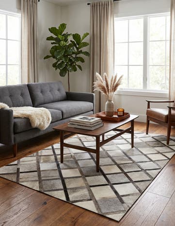 4' 1 x 6' 3 Cowhide Stocks Rug