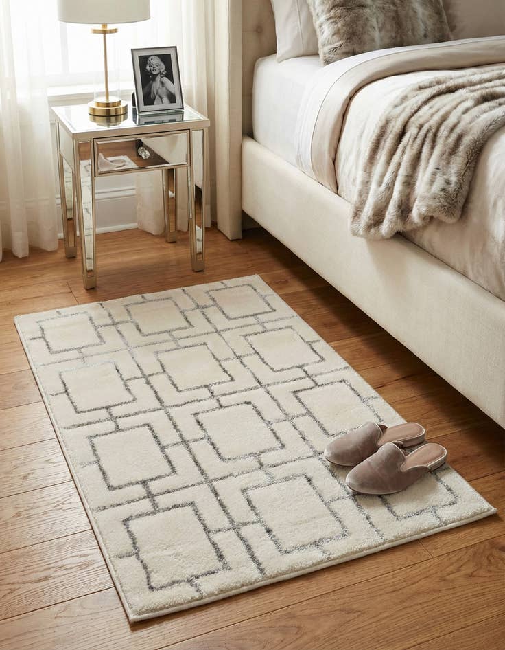 Detail image of 2' x 3'  Marilyn Monroe&trade; Glam Deco Rug