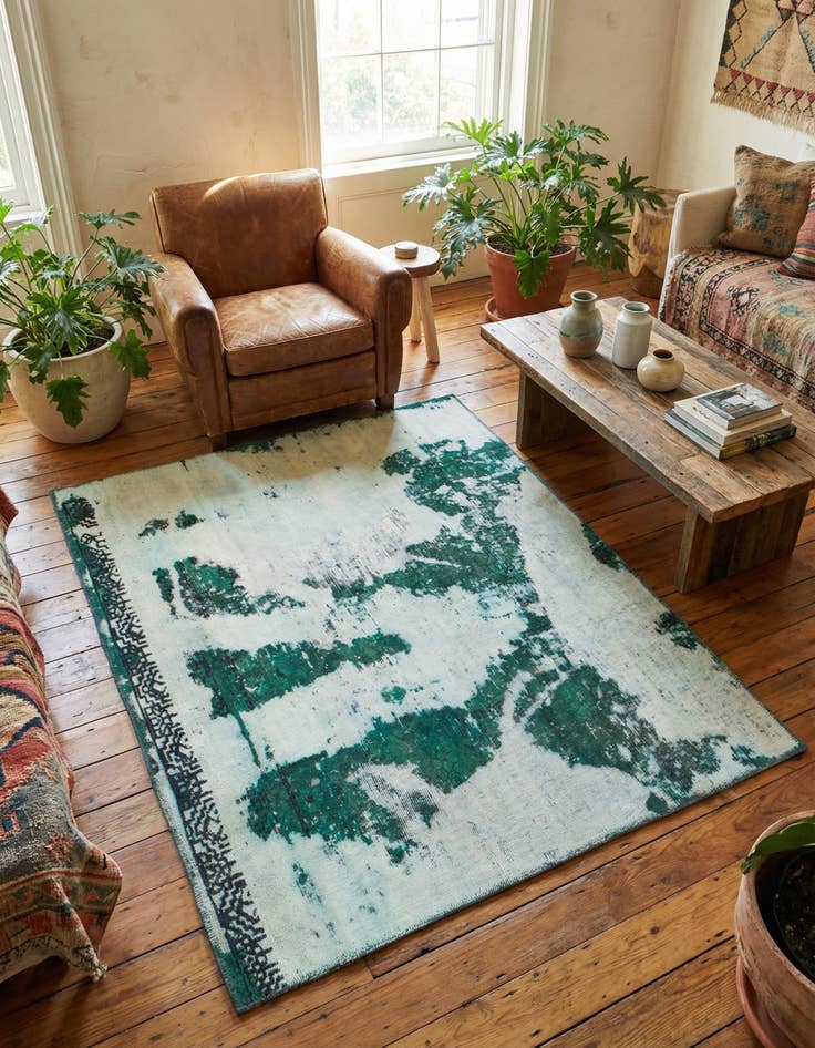 Detail image of 4' x 4' 8 Hand Knotted Ultra Vintage Persian Wool Square Rug