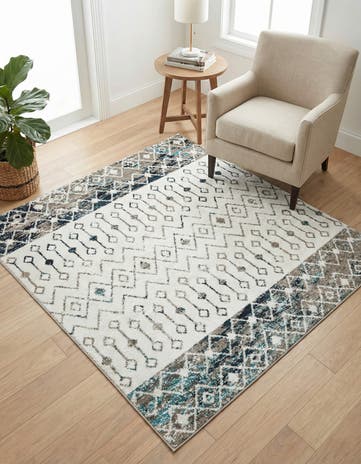 5' 3 x 5' 3 Moroccan Trellis Square Rug