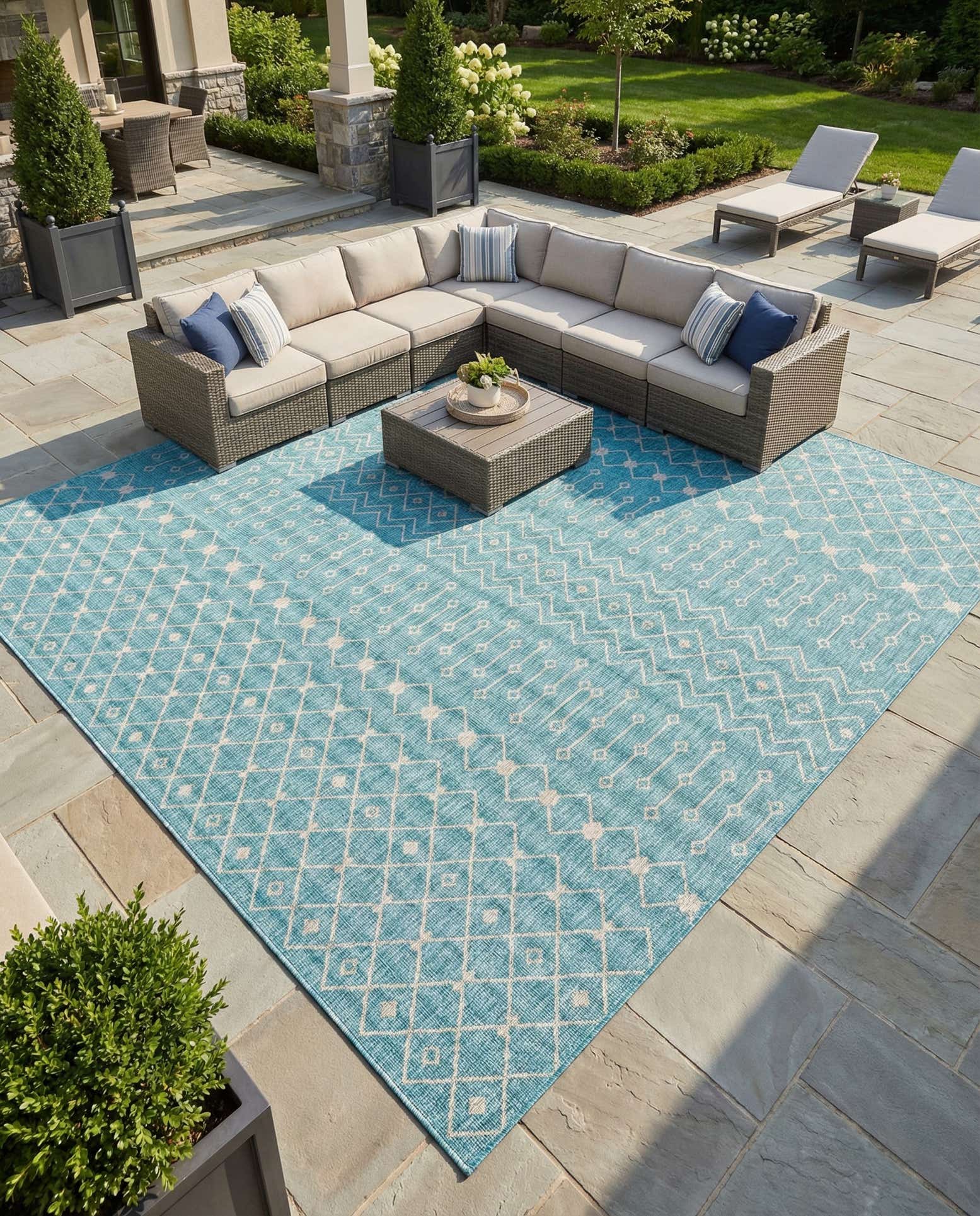 13' x 13' Easy-Clean Trellis Indoor / Outdoor Square Rug