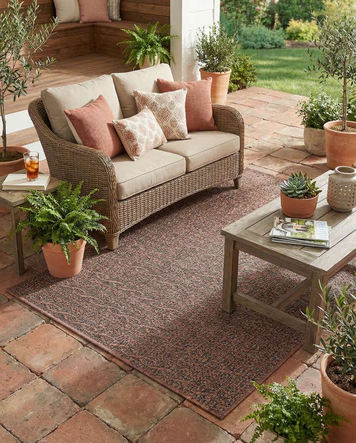 4' x 6' Easy-Clean Modern Indoor / Outdoor Rug