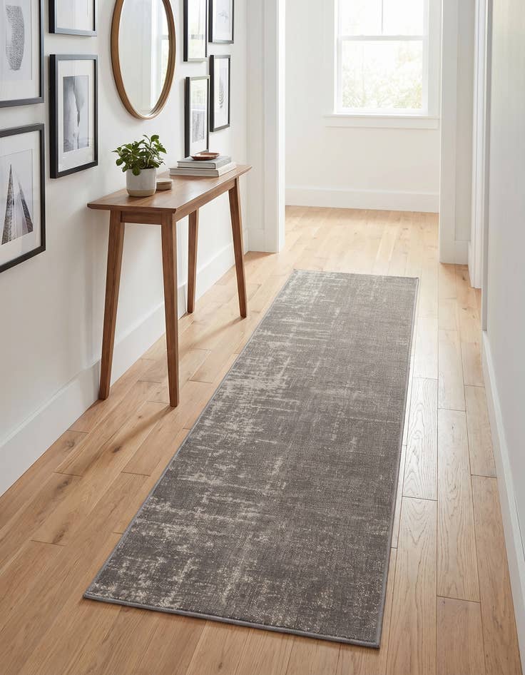 Detail image of 2' x 6' Valencia Runner Rug