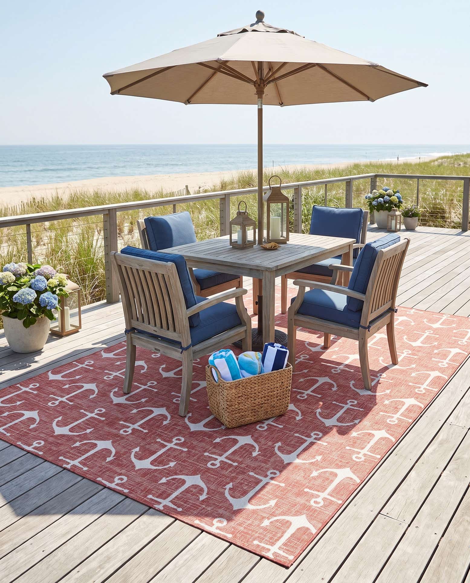 10' x 14' Easy-Clean Coastal Indoor / Outdoor Rug