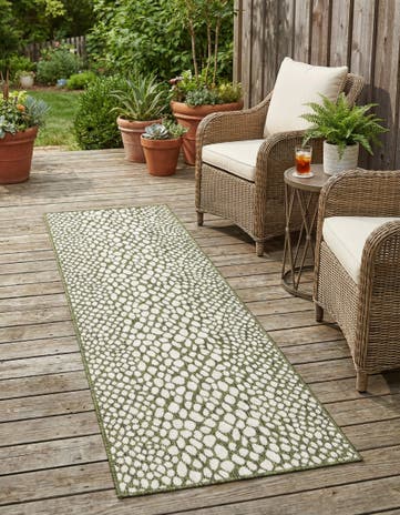 Green Easy-Clean Jill Zarin Cape Town Indoor / Outdoor Runner Rug