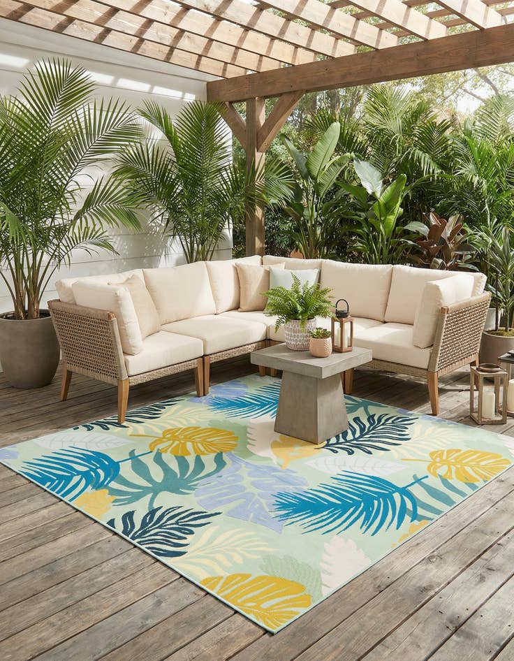Detail image of 6' x 6' Washable Botanical Indoor / Outdoor Square Rug