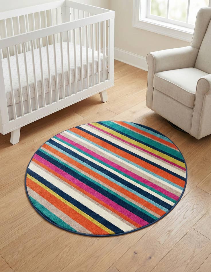 Detail image of 3' x 3' Azalea Round Rug