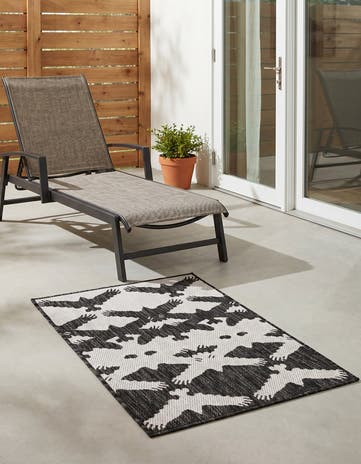 2' x 3' Easy-Clean Modern Indoor / Outdoor Rug