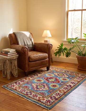 2' 2 x 2' 11 Hand Knotted Kazak Rug