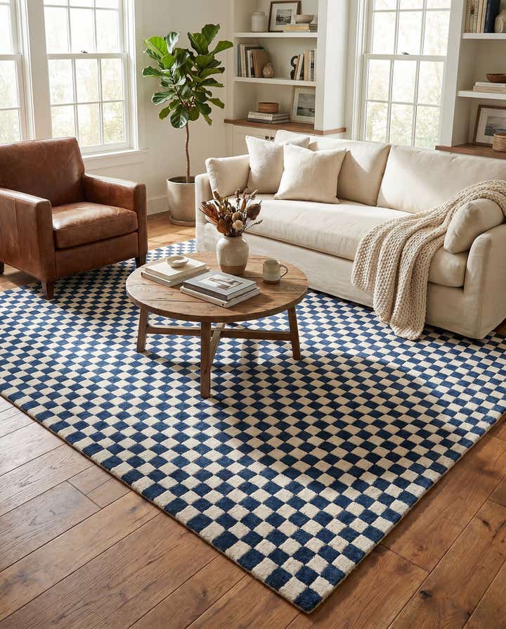 7' 10 x 7' 10 Hand Tufted Wool Square Rug