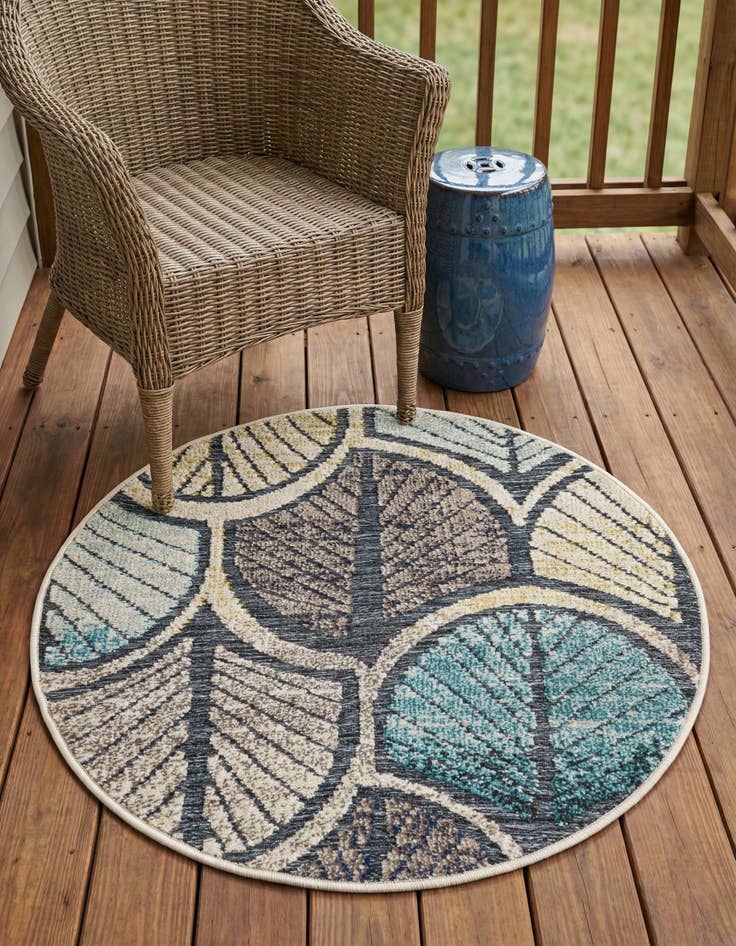 Detail image of 3' x 3' Easy-Clean Casablanca Indoor / Outdoor Round Rug