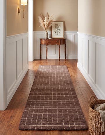 2' x 8' Heritage Line Wool Runner Rug