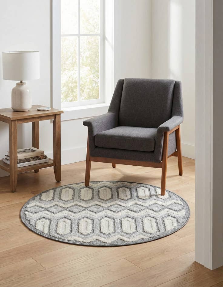 Detail image of 3' 3 x 3' 3 Arlo Round Rug