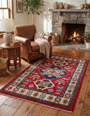 2' 7 x 4' 2 Hand Knotted Kazak Rug