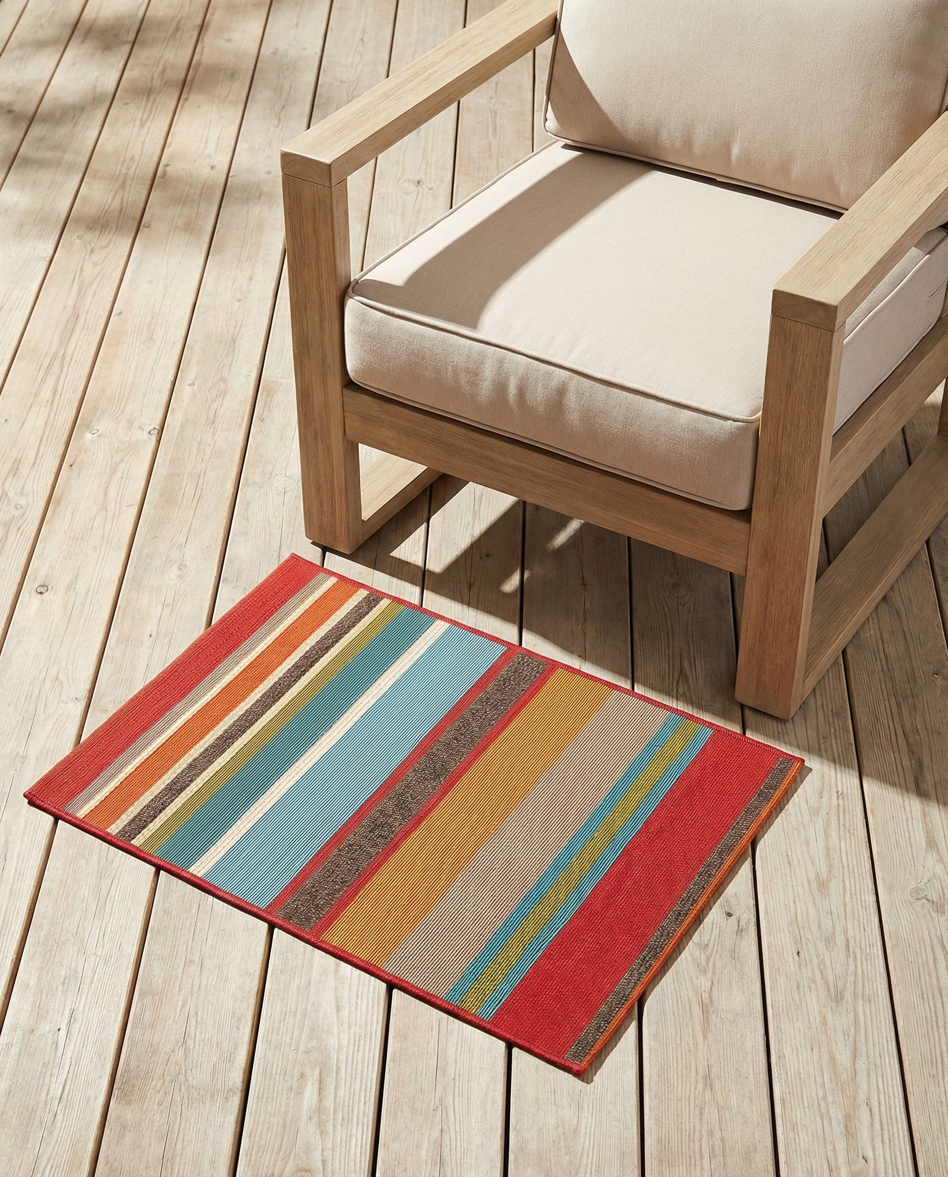 2' x 3'  Washable Modern Indoor / Outdoor Rug