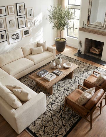 8' x 10' 4 Hand Knotted Darya Wool Rug