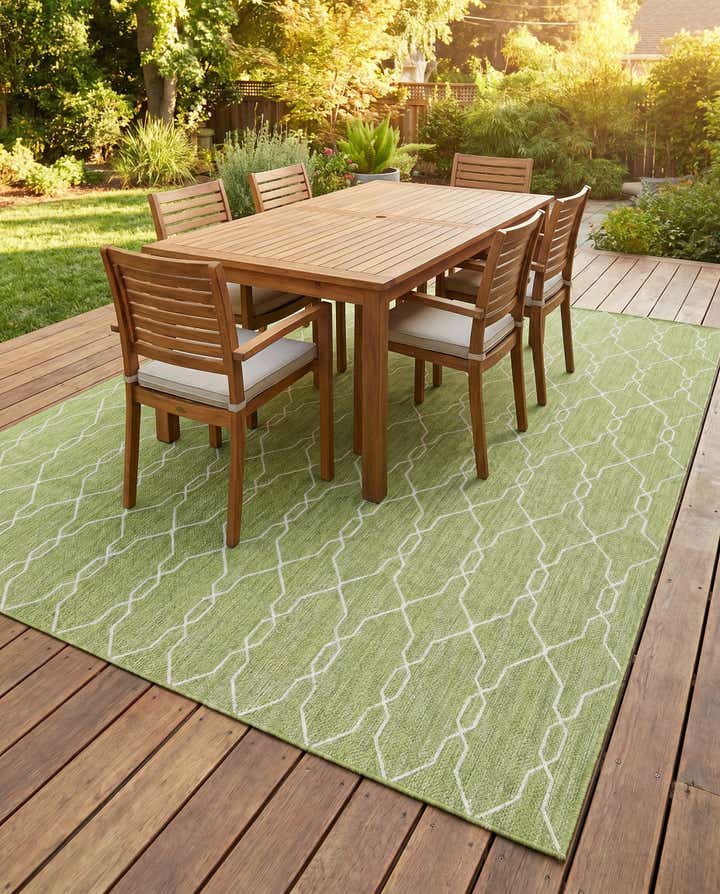 9' x 12' Easy-Clean Trellis Indoor / Outdoor Rug