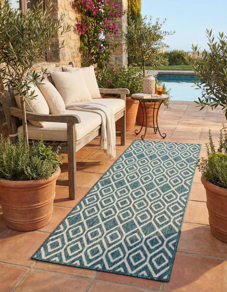 Detail image of 2' x 6'  Washable Jill Zarin Turks and Caicos Indoor / Outdoor Runner Rug