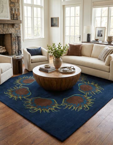 7' 5 x 7' 7 Luna Square Rug