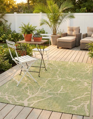 5' x 8' Easy-Clean Botanical Indoor / Outdoor Rug