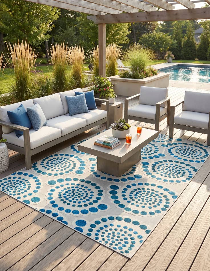 Detail image of 7' x 10' Easy-Clean Modern Indoor / Outdoor Rug