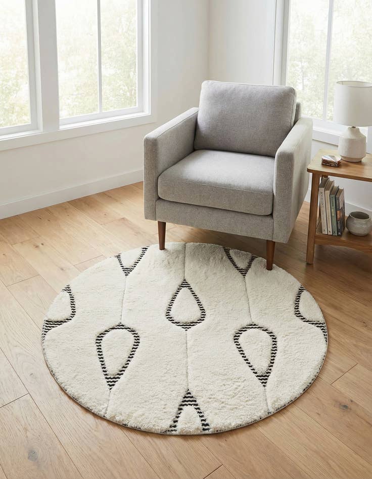 Detail image of  3' x 3' Prismatic Round Rug