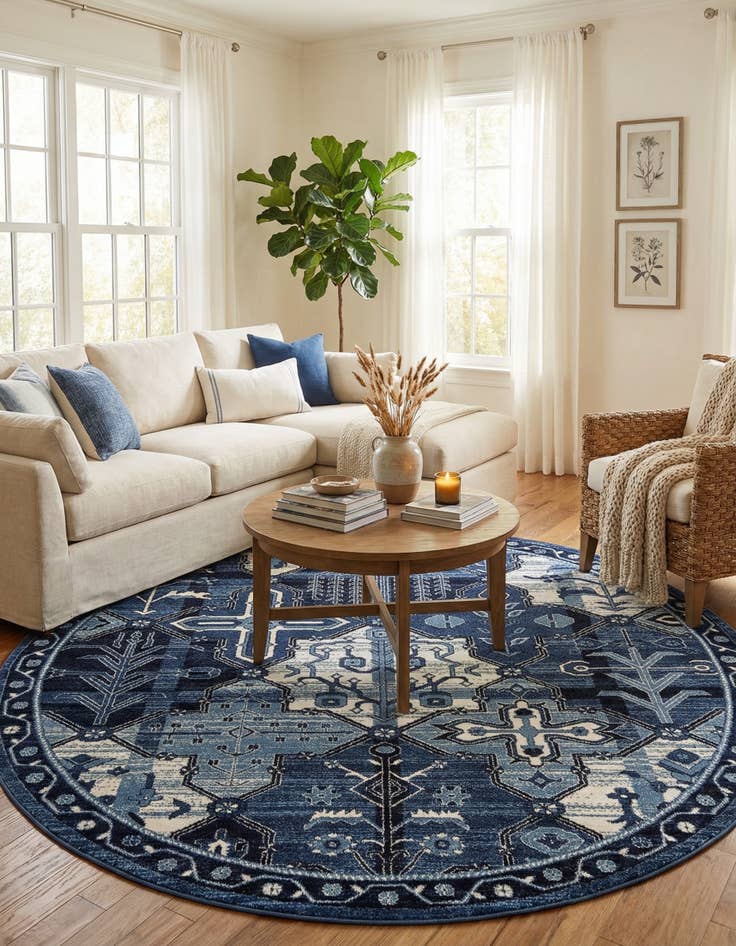 Detail image of 7' 10 x 7' 10 Miranda Round Rug