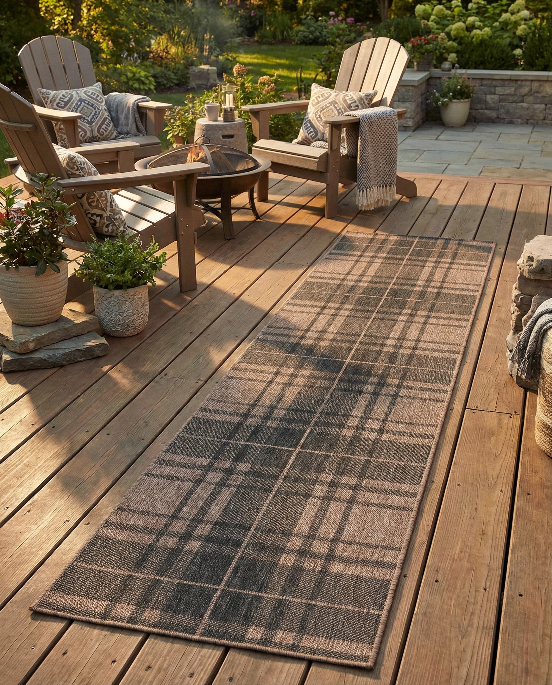 2' 7 x 10'  Washable Checkered Indoor / Outdoor Runner Rug